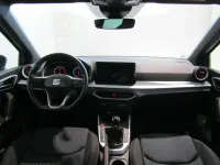Usado Seat Arona FR 115 CV (84 kW) 2025 Gris SUV