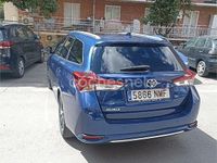 Usado Toyota Auris Active 112 CV (82 kW) 2017 Azul Familiar