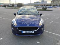 Usado Ford Fiesta Trend 100 CV (73 kW) 2018 Azul Utilitario