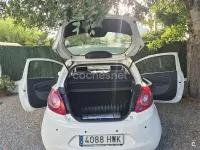 Usado Ford Ka 69 CV (50 kW) 2014 Blanco Berlina