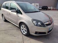 Usado Opel Zafira Enjoy 120 CV (88 kW) 2006 Beige Monovolumen