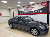 Usado Mercedes C200 136 CV (100 kW) 2010 Gris / plata Berlina