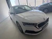 Usado Skoda Octavia Style 204 CV (150 kW) 2021 Blanco Berlina