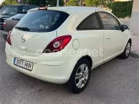Usado Opel Corsa Essentia 65 CV (47 kW) 2011 Blanco Utilitario