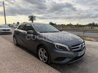 Usado Mercedes A180 Urban 122 CV (89 kW) 2015 Gris / plata Berlina