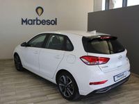 Usado Hyundai i30 110 CV (80 kW) 2021 Blanco Utilitario