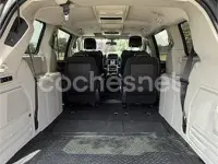 Usado Chrysler Grand Voyager Limited 163 CV (119 kW) 2011 Gris / plata Monovolumen