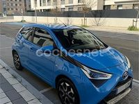 Usado Toyota Aygo X-play 72 CV (52 kW) 2020 Azul Utilitario