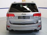 Usado Jeep Grand Cherokee Overland 250 CV (183 kW) 2020 Gris / plata SUV