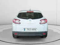 Usado Renault Mégane 90 CV (66 kW) 2012 Blanco Berlina