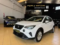 Usado Seat Arona Reference 95 CV (69 kW) 2023 Blanco SUV