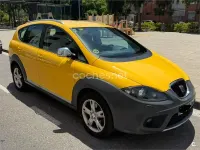 Usado Seat Altea 170 CV (125 kW) 2009 Amarillo Monovolumen
