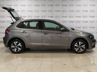 Usado VW Polo Advance 95 CV (69 kW) 2021 Gris Berlina