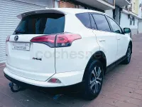 Usado Toyota RAV4 Advance 143 CV (105 kW) 2017 Blanco SUV