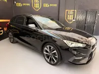 Usado Seat Leon FR 150 CV (110 kW) 2022 Negro Familiar