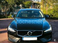 Begagnad Volvo V60 Momentum 150 HK (110 kW) 2020 Svart Kombi