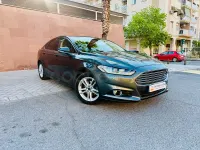 Usado Ford Mondeo Titanium 150 HP (110 kW) 2016 Cinzento Sedan