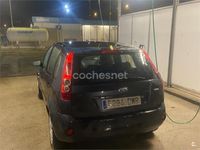 Usado Ford Fiesta Ambiente 68 CV (50 kW) 2006 Negro Utilitario