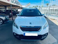 Usado Peugeot 2008 Allure 120 CV (88 kW) 2016 Blanco SUV