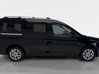 Usado Ford Tourneo Titanium 122 CV (89 kW) 2023 Monovolumen