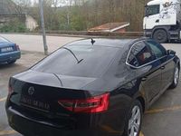 Usado Skoda Superb Active 150 CV (110 kW) 2018 Negro Berlina