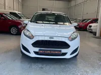 Usado Ford Fiesta Trend 75 CV (55 kW) 2017 Blanco Utilitario