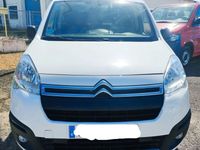 Usado Peugeot Partner Premium 100 CV (73 kW) 2019 Blanco Monovolumen