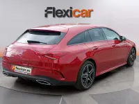 Usado Mercedes CLA220 Shooting Brake 190 CV (139 kW) 2023 Granate Familiar