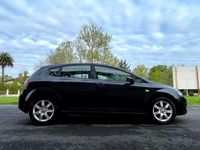 Usado Seat Leon Sport 102 CV (75 kW) 2005 Negro Utilitario