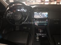 Usado Jaguar F-Pace R-Sport 180 CV (132 kW) 2016 Gris / plata SUV