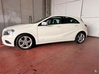 Usado Mercedes A180 Urban 109 CV (80 kW) 2013 Blanco Berlina