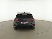 Usado Kia Ceed 100 CV (73 kW) 2018 Gris Utilitario