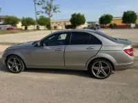 Usado Mercedes C200 136 CV (100 kW) 2007 Gris Berlina