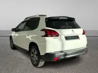 Usado Peugeot 2008 Signature Sky 82 CV (60 kW) 2019 Blanco SUV