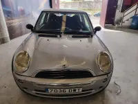 Usado Mini ONE 90 CV (66 kW) 2006 Gris / plata Utilitario