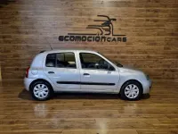 Usado Renault Clio II Authentique 70 CV (51 kW) 2007 Gris / plata Berlina