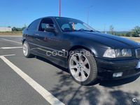 Usado BMW 318 Sport Line 90 CV (66 kW) 1999 Negro Berlina