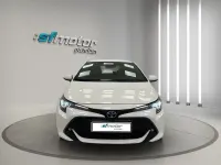 Używany Toyota Corolla Active 184 KM (135 kW) 2021 Biały Hatchback