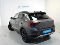 Usado VW T-Roc 150 CV (110 kW) 2023 Gris SUV