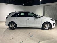 Usado Kia Ceed 100 CV (73 kW) 2019 Blanco Utilitario