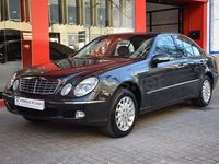 Usado Mercedes E320 Elegance 224 HP (164 kW) 2003 Cinzento Sedan