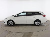 Usado Toyota Auris Touring Sports Active 136 CV (100 kW) 2017 Blanco Familiar