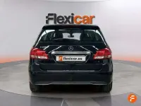 Usado Mercedes B180 122 CV (89 kW) 2017 Negro Utilitario