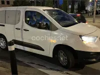 Usado Opel Combo Life Expression 75 CV (55 kW) 2020 Blanco Monovolumen