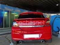 Usado Opel Astra GTC Sport 125 CV (91 kW) 2006 Rojo Berlina