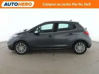 Usado Peugeot 208 Allure 110 CV (80 kW) 2016 Gris Utilitario