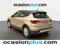 Usado Seat Arona Ecomotive 116 CV (85 kW) 2018 Marrón SUV