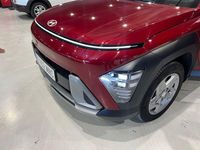 Usado Hyundai Kona 120 CV (88 kW) 2024 Rojo SUV