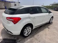 Usado DS Automobiles DS5 Design 120 CV (88 kW) 2017 Blanco Utilitario