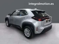 Usado Toyota Yaris Cross Business Edition 116 CV (85 kW) 2025 Plateado SUV